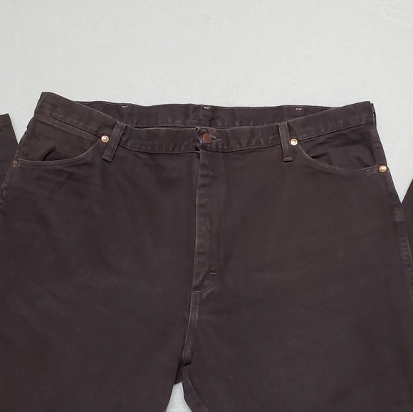 VINTAGE 1980s Wrangler Dark Brown USA Made High Waisted Butt Hugging Jeans - Picture 3 of 9